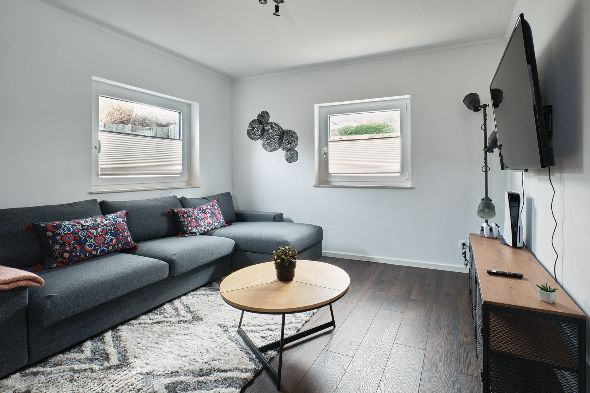 Bright, newly renovated living room in Mumo's Inn TLA apartment in Landstuhl near Ramstein Air Base